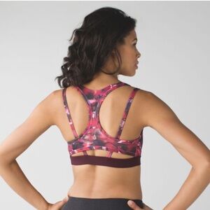 Lululemon Splendour Bra‎ in Poppy Pink and Maroon Print Size 6 in Luxtreme